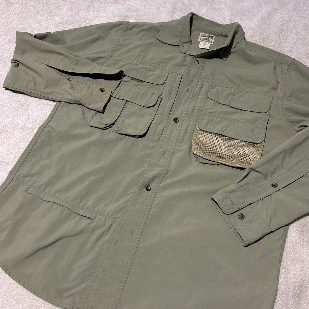 TravelSmith Fishing Shirt Mens M Khaki Supplex Nylon Utility Pockets
